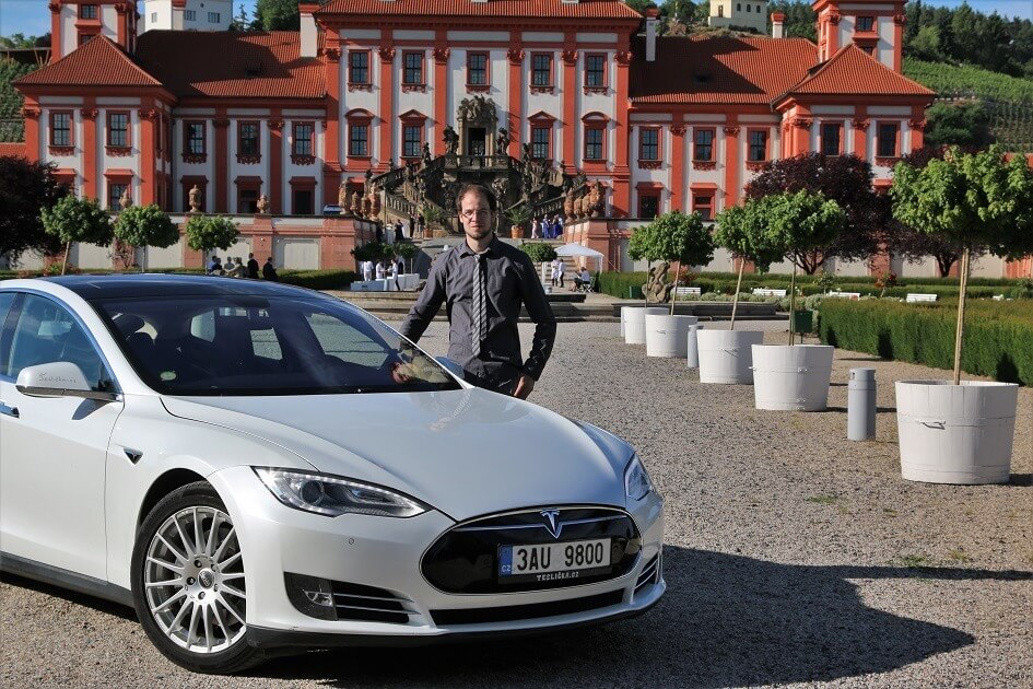 Ondra s elektromobilem